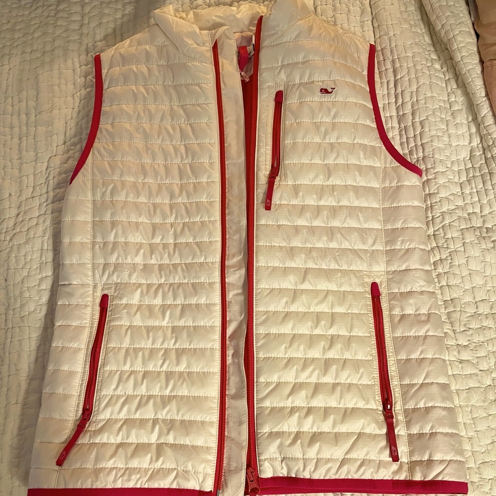 Vineyard vines brand new puffer vest 14